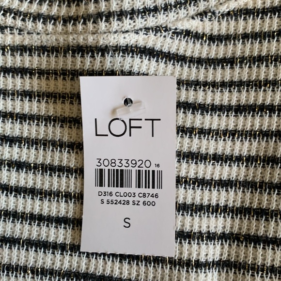 Loft dress with gold simmer - Picture 3 of 3